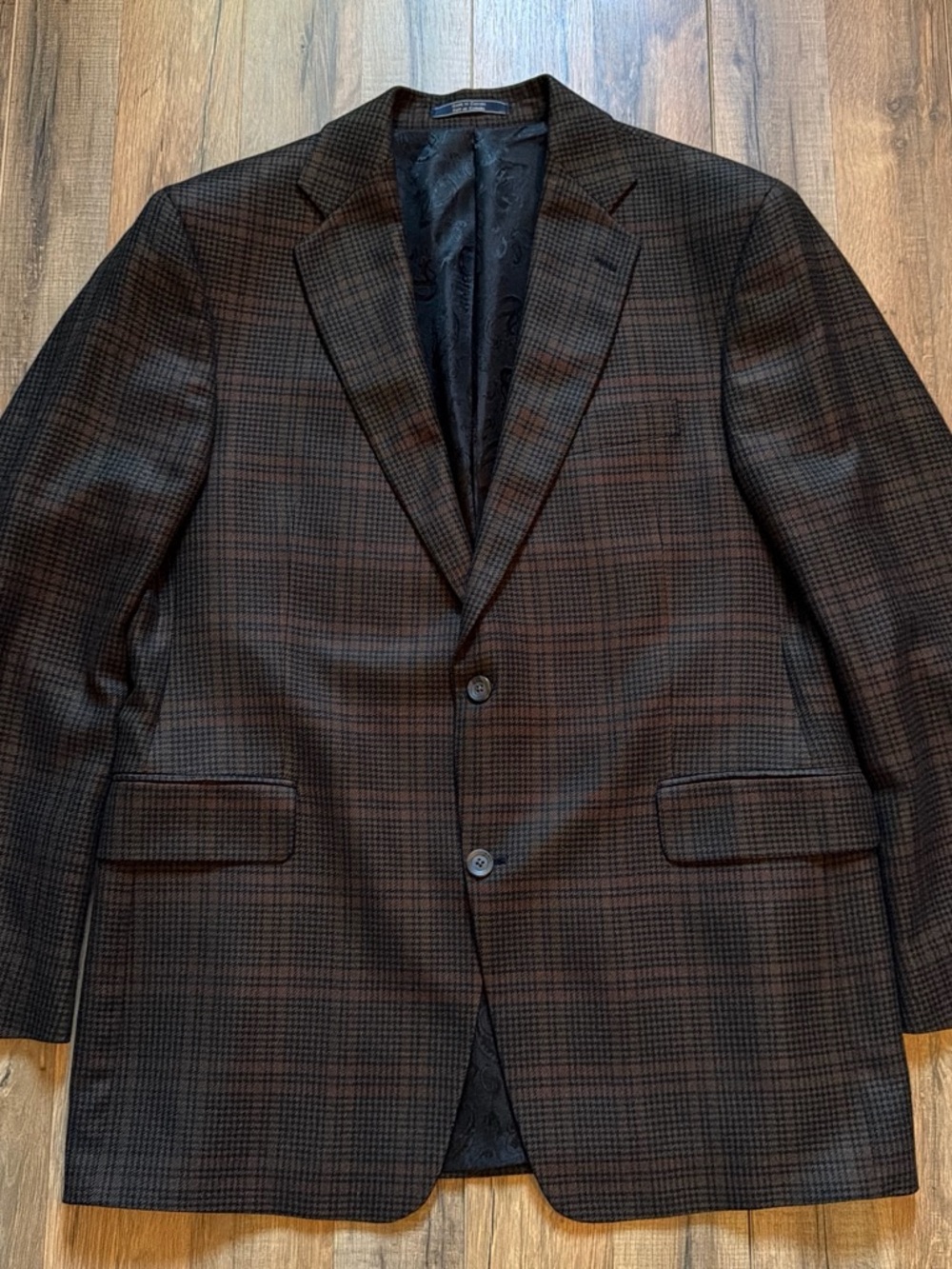 Men's Brown Plaid Two-Button Sport Coat